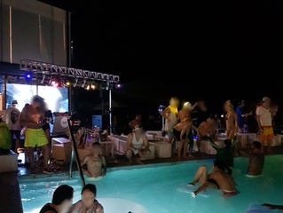 18.07 까사32 비키니 풀파티 무대