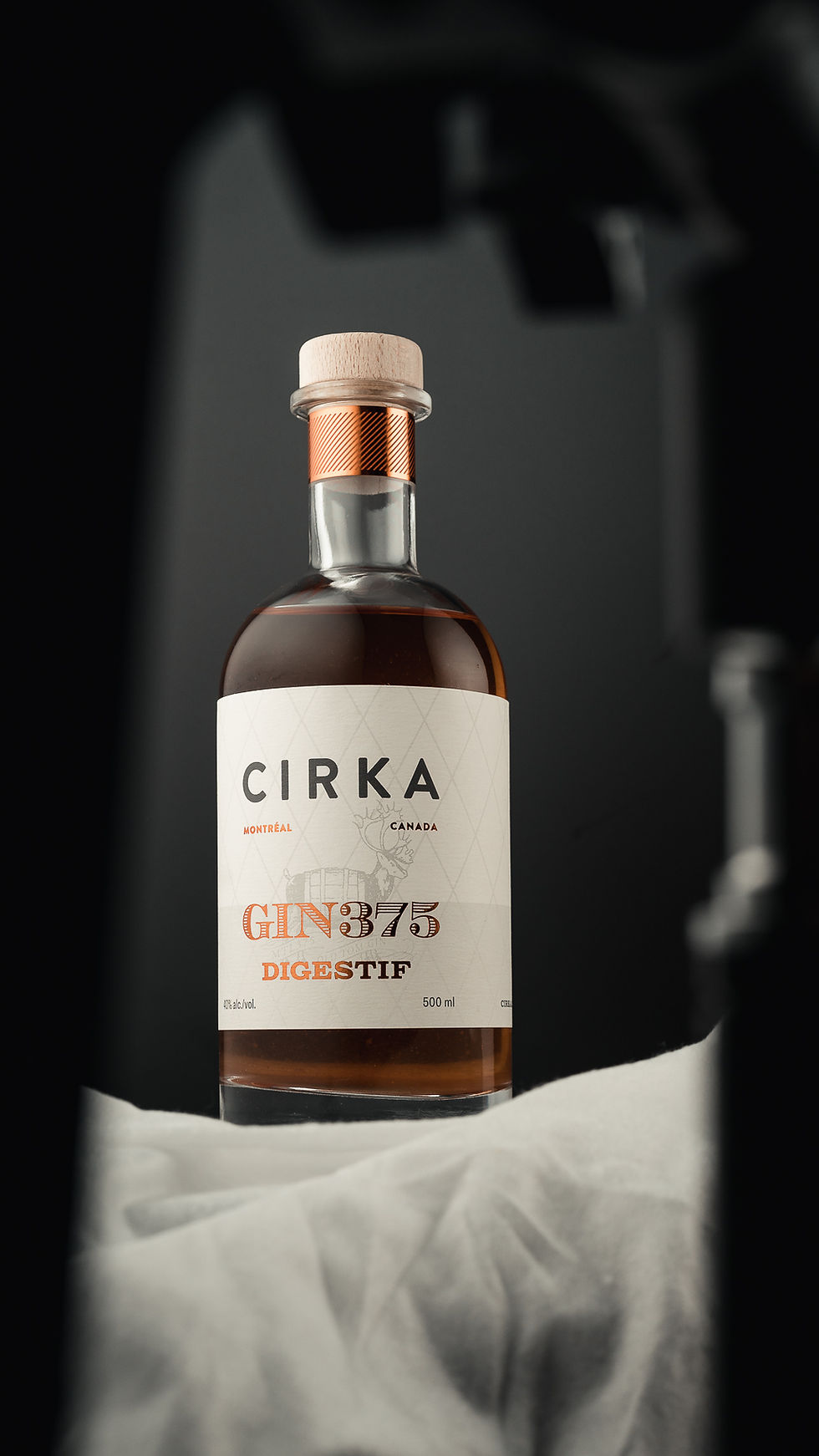 Bouteille de gin Cirka old tom