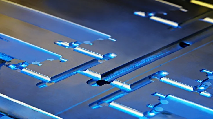 Compare the advantages and disadvantages of 3D printing to injection molding