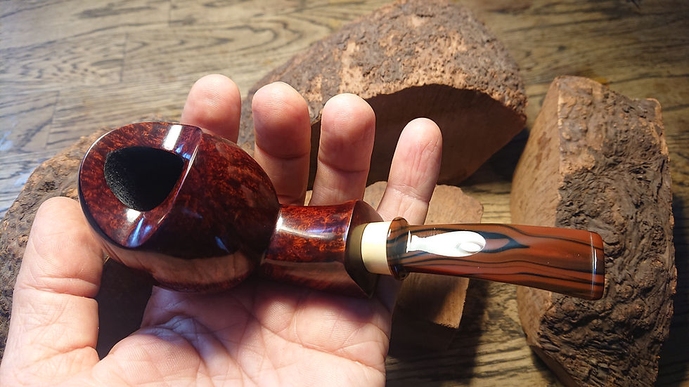 Thumbnail: Freehand Apple Assymetric 9mm Briar Pipe w. Boxwood Band