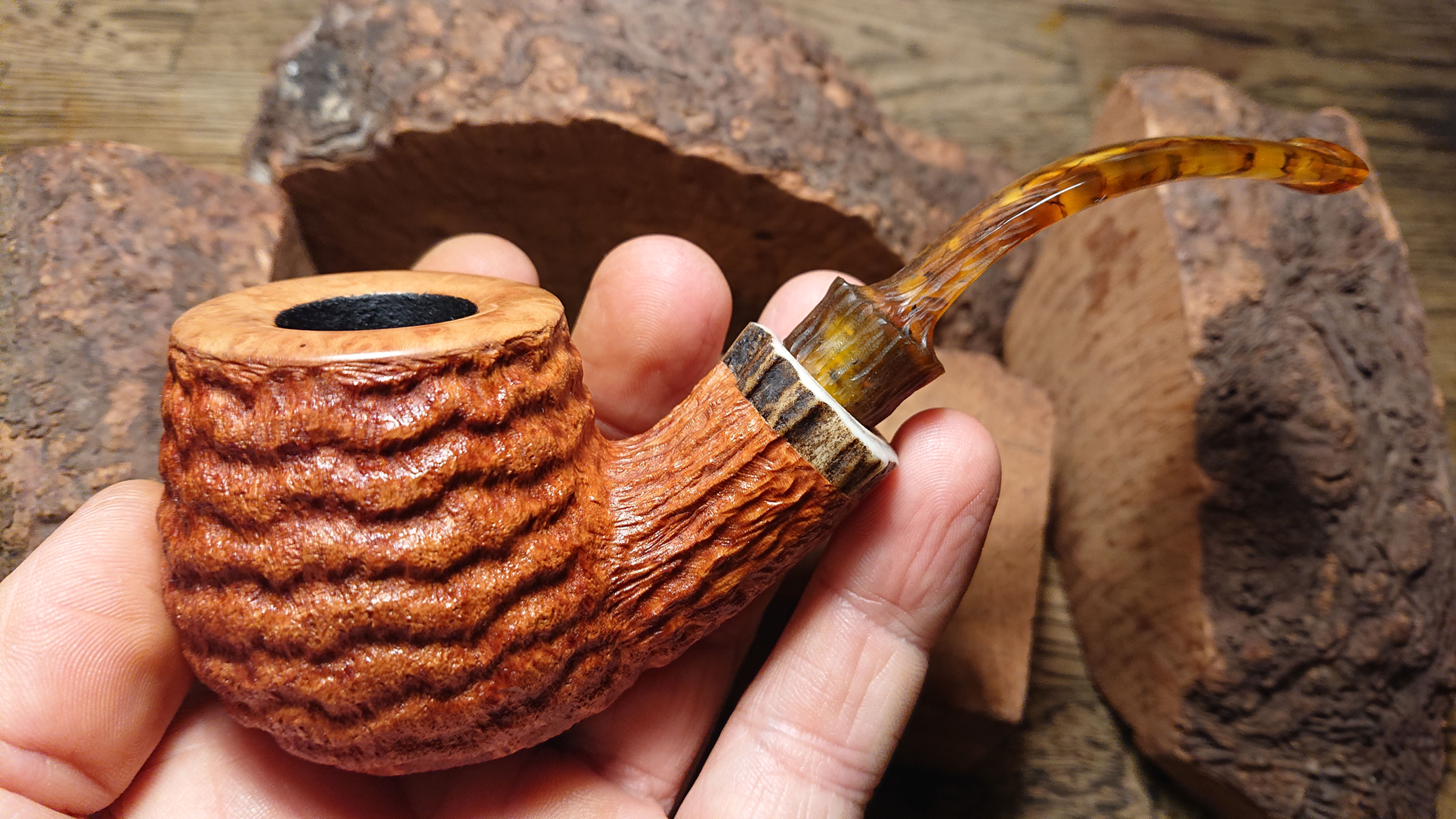 Full Bent Egg 9mm Briar Pipe w. Stag Horn Band