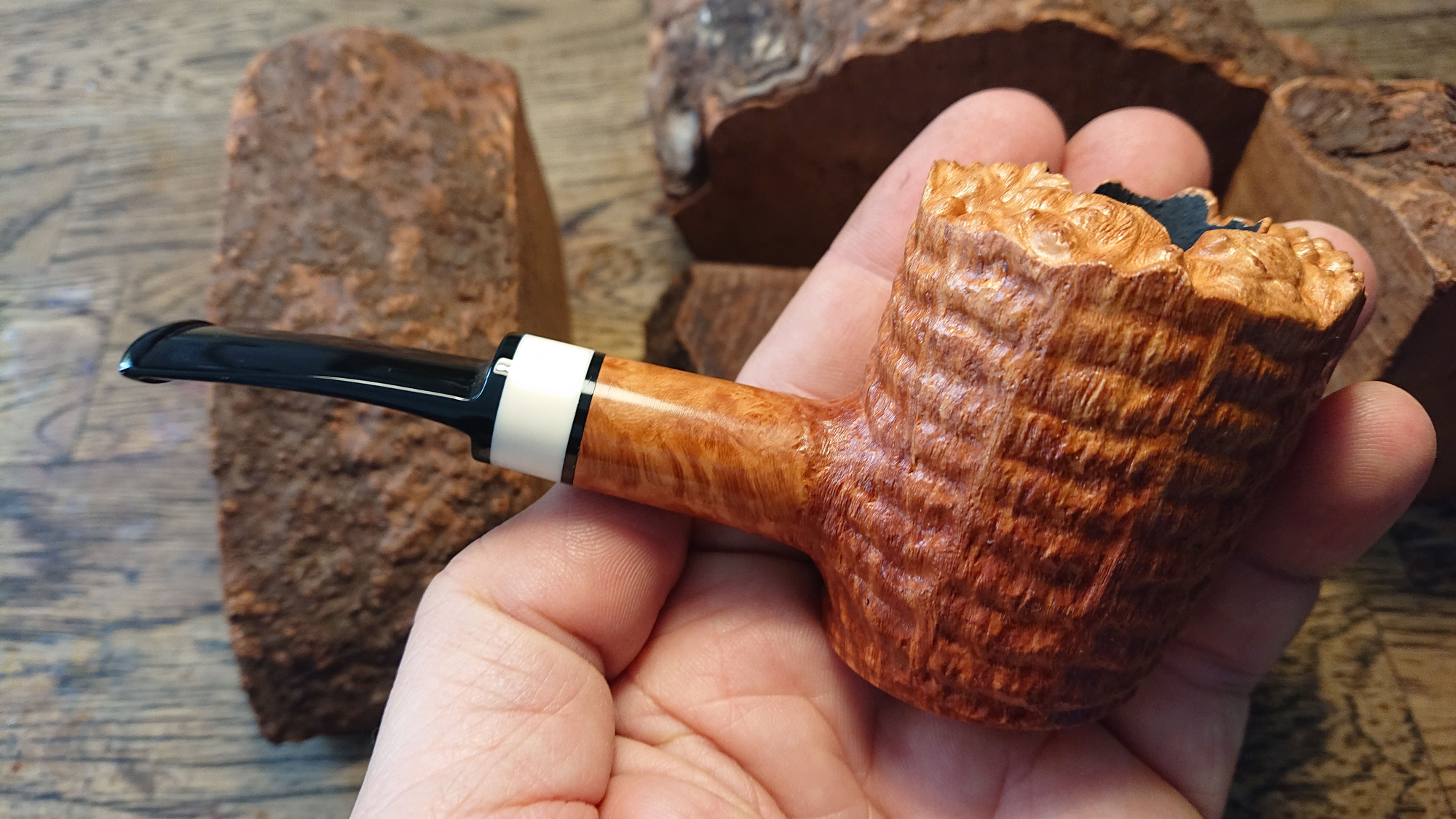 Stand Up Poker 9mm Briar Pipe with Elforyn Band