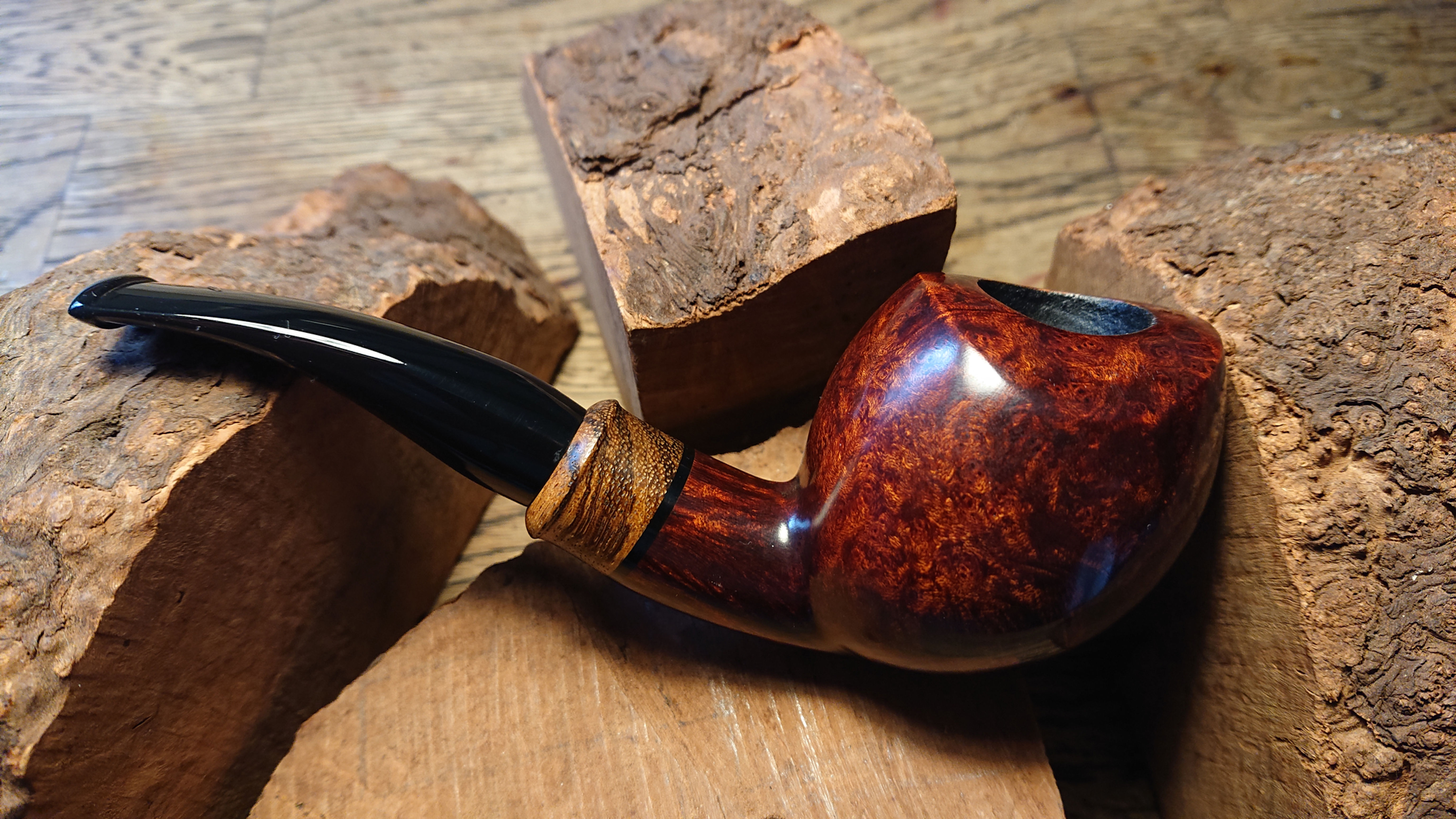 Asymmetric Apple Freeform 9mm Briar Pipe w. Zebrano Wood Band