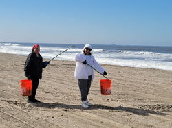 Kainoa Rickard Anela Ortiz Beach Clean up So Cal PICRT