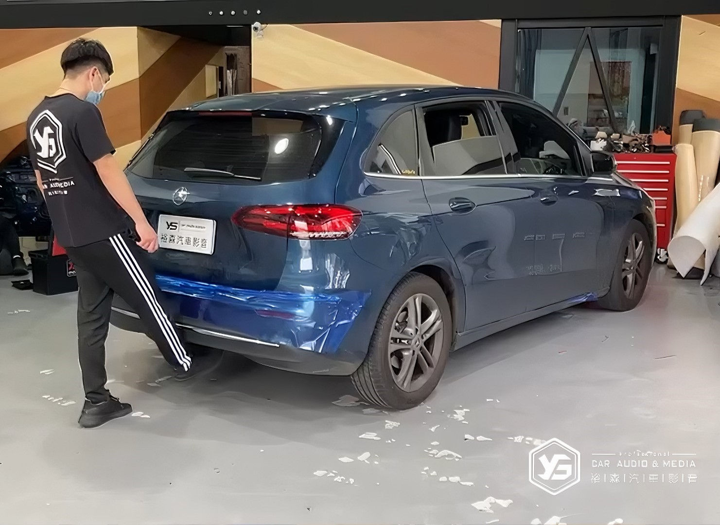 B-Class | 電動尾門 / 一腳踢 | 裕森汽車影音