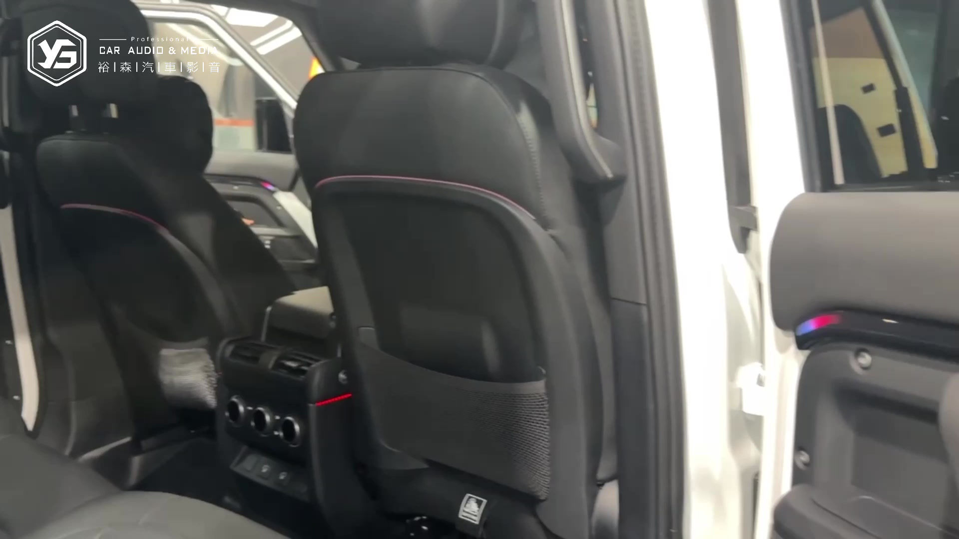 Defender110 | 專用四門電吸門 / 專用飾板環艙氣氛燈 | 裕森汽車影音