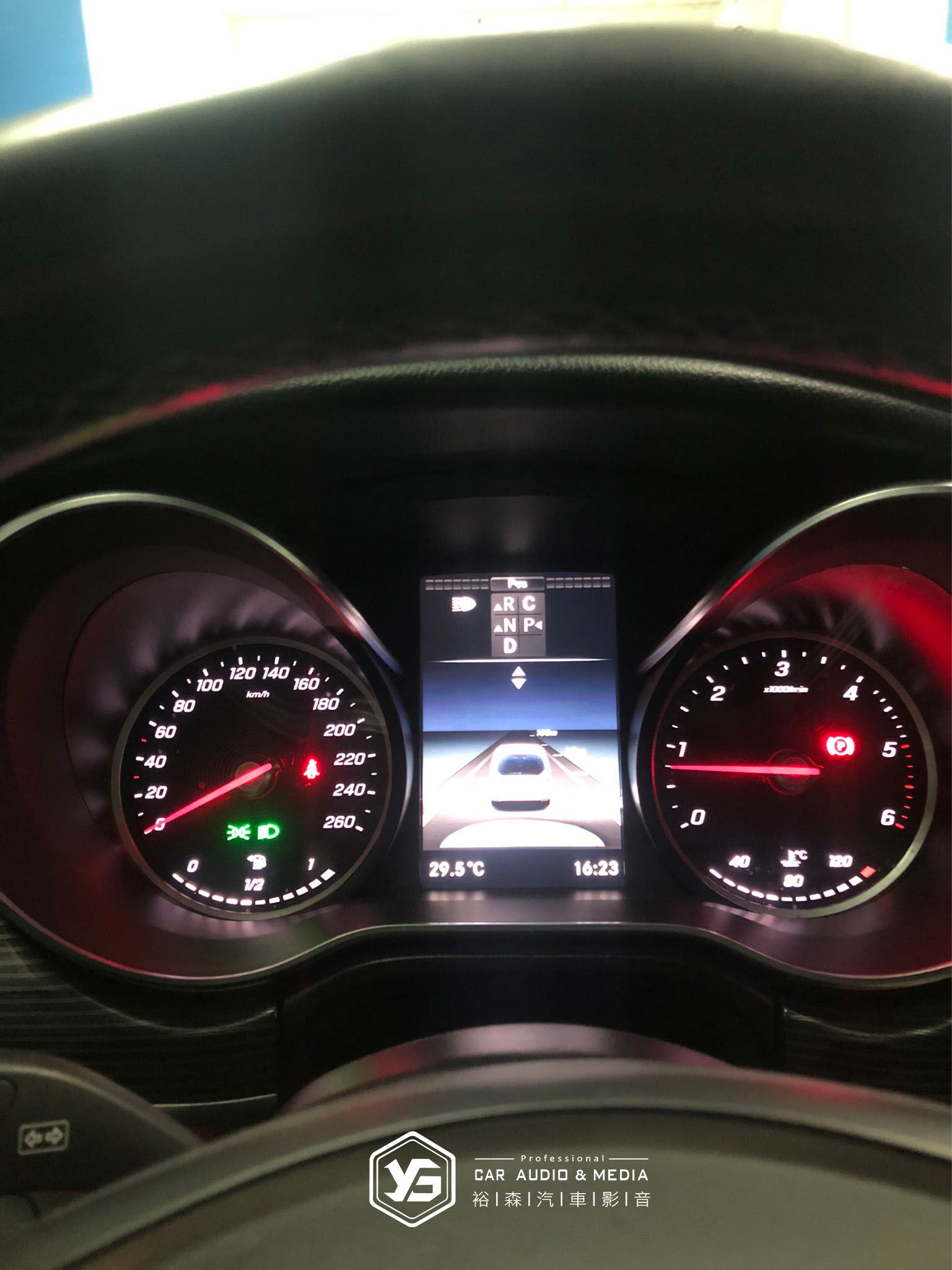 Benz V-Class | ACC智能駕駛輔助系統 | 裕森汽車影音