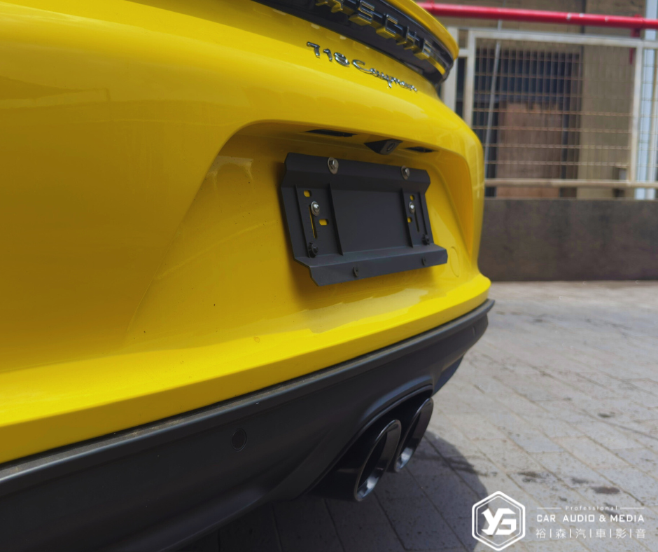 縮圖：718 cayman |  原廠倒車顯影 / 副廠排氣尾飾管  | 裕森汽車影音