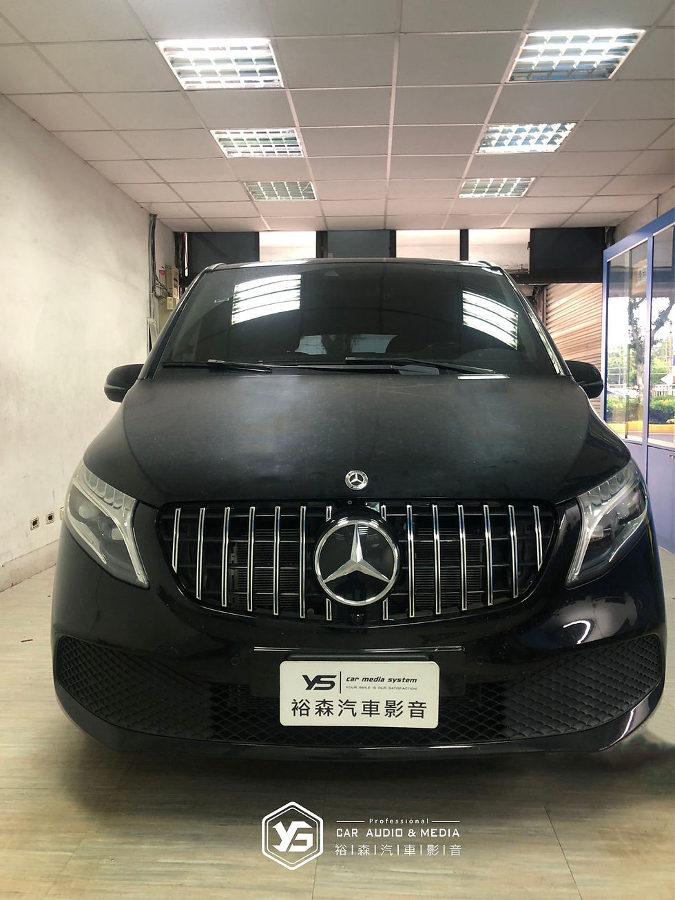 縮圖：Benz V-Class | ACC智能駕駛輔助系統 | 裕森汽車影音