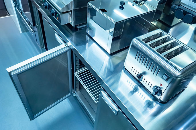Equipment for restaurants. Kitchen is on the food front. Toaster. Deep-fried Steel kitchen
