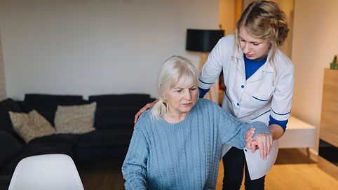 nursing-home-concept-with-woman-nurse_23-2147788019.jpg_w=2000&t=st=1674038020~exp=1674038