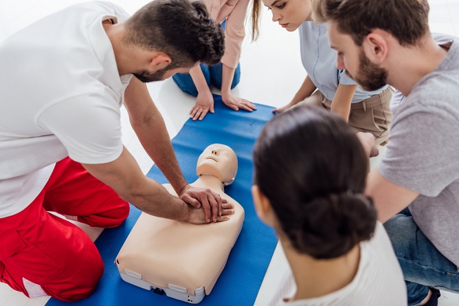 the-advantages-of-taking-a-bls-course