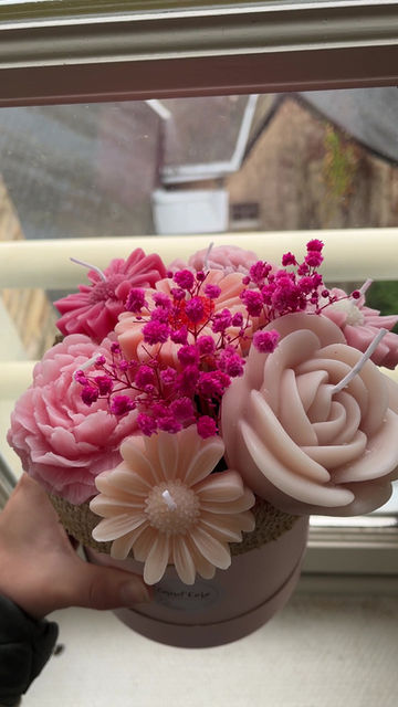 Miniature : Bouquet avec roses 