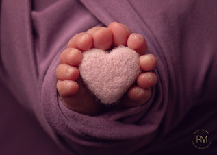 rosiomoyano-fineart-newborn-photography-toronto_00009-2.jpg
