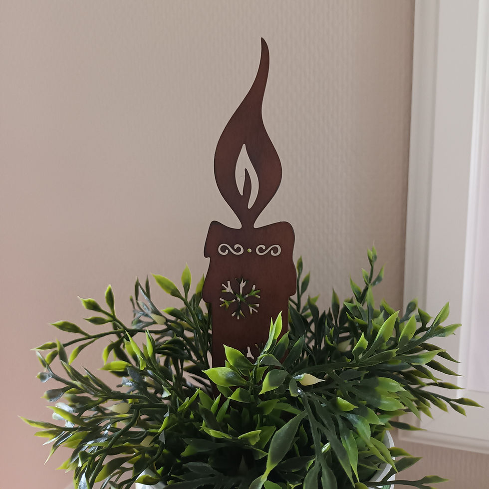 Thumbnail: Rust look winter candle holder