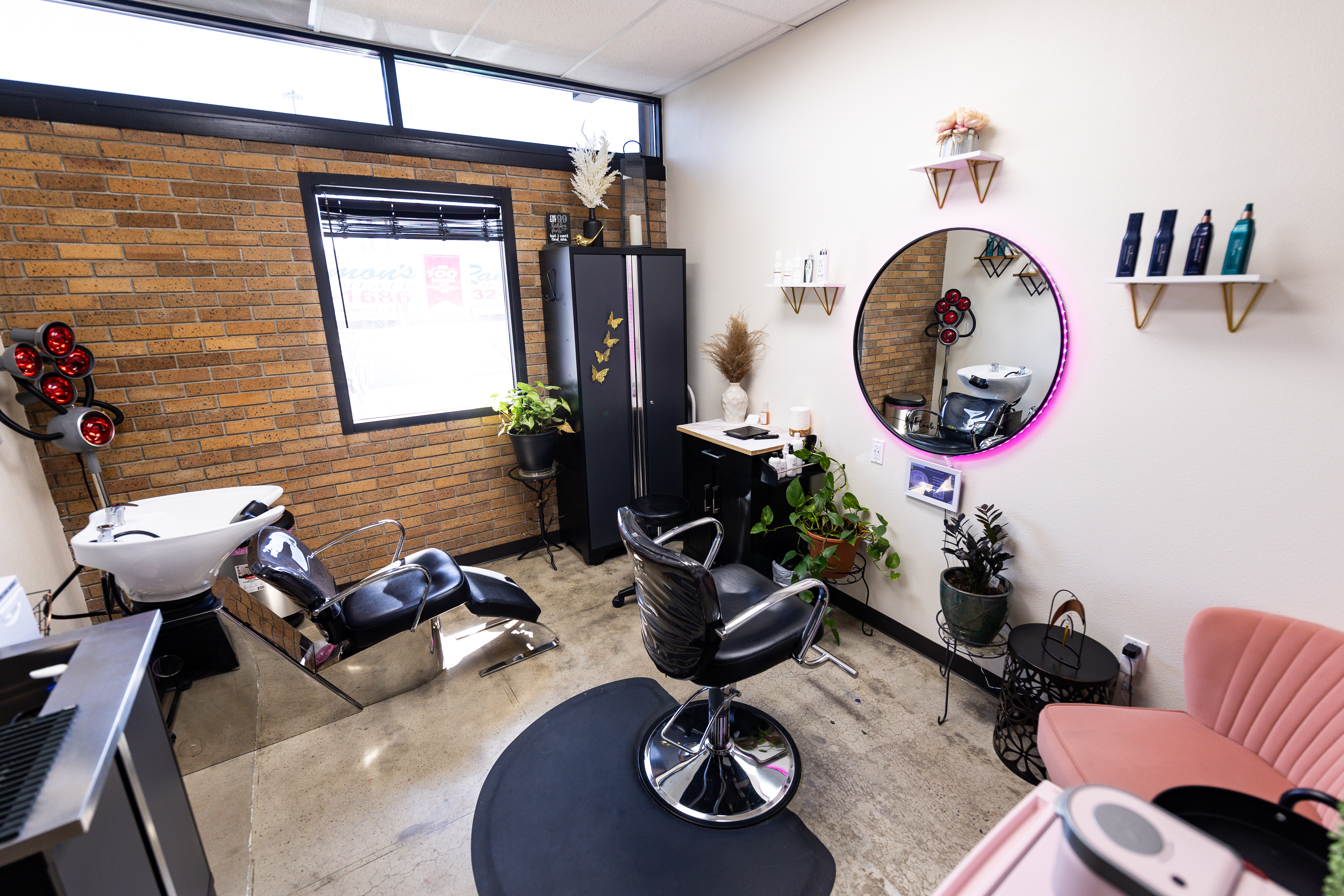 The background of the salon suite at Flaired Beauty