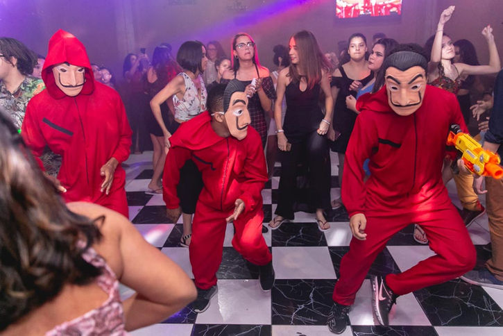 festa-15-anos-la-casa-de-papel-rio-de-janeiro-vila-regia-festas.jpg