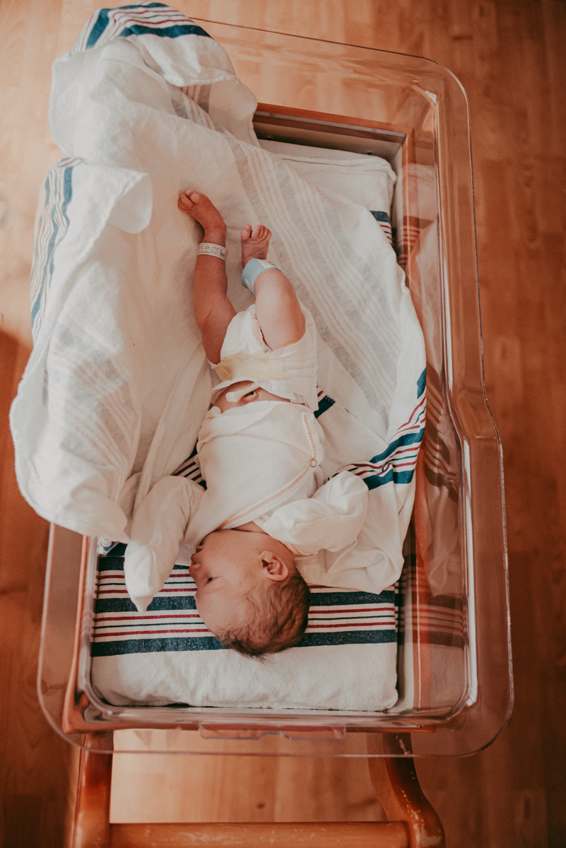 in hospital newborn photographers near me