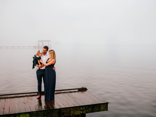 A Foggy Morning Maternity Photoshoot near Jacksonville, Florida
