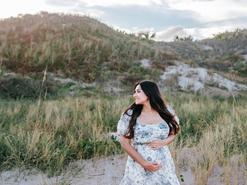 Thinking about Beach Maternity Photos on vacation? Just say yes!