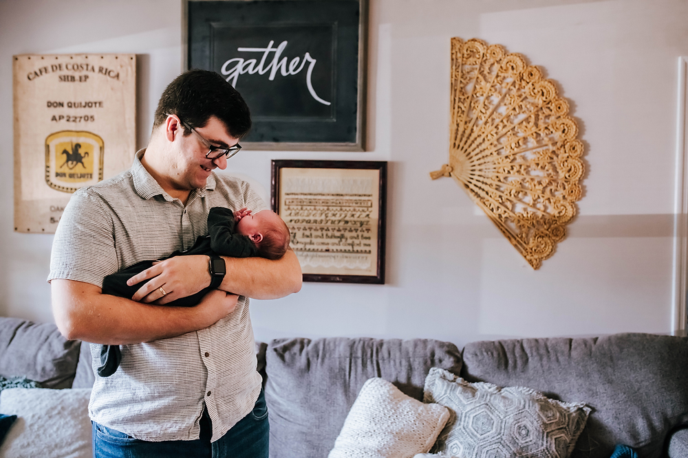 lifestyle newborn photographer in st johns fl