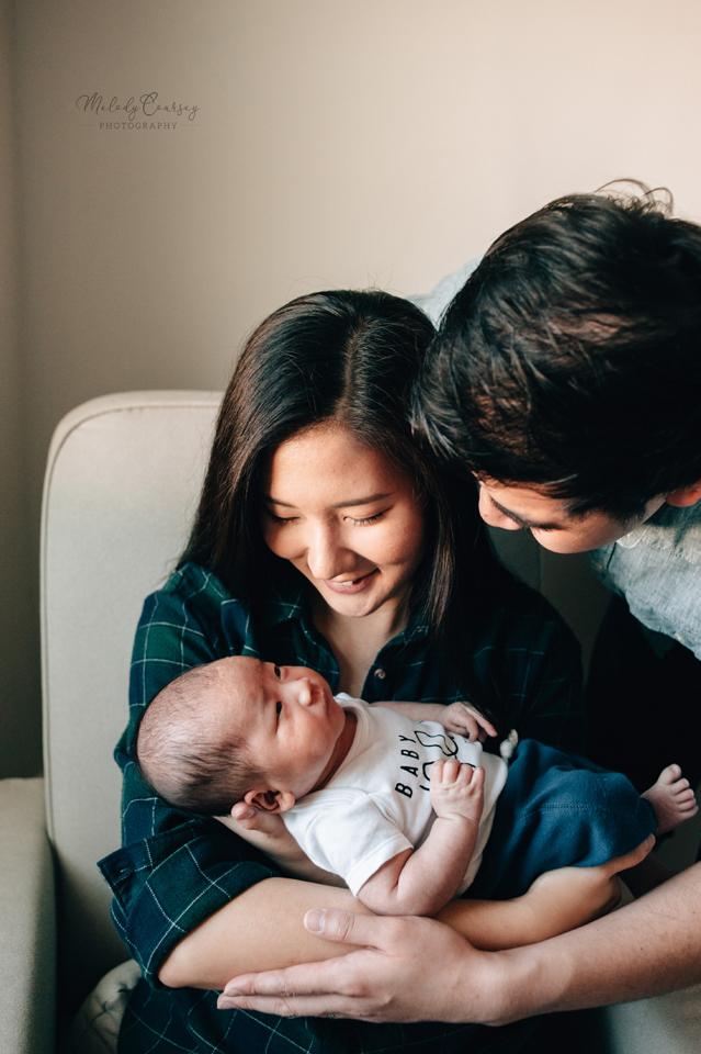 best jacksonville lifestyle newborn photographers