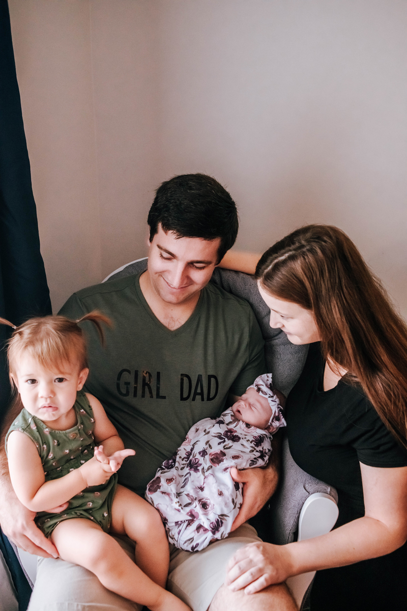 lifestyle newborn photographer in jacksonville fl
