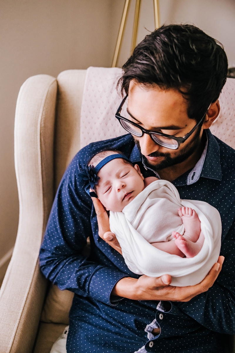 lifestyle newborn photographer in st augustine fl