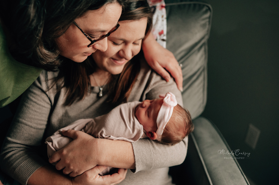 jacksonville lifestyle newborn portrait photographer