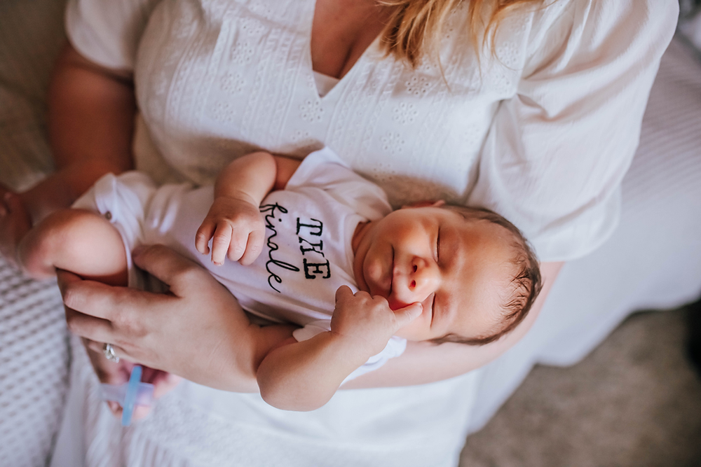 newborn photographer near me