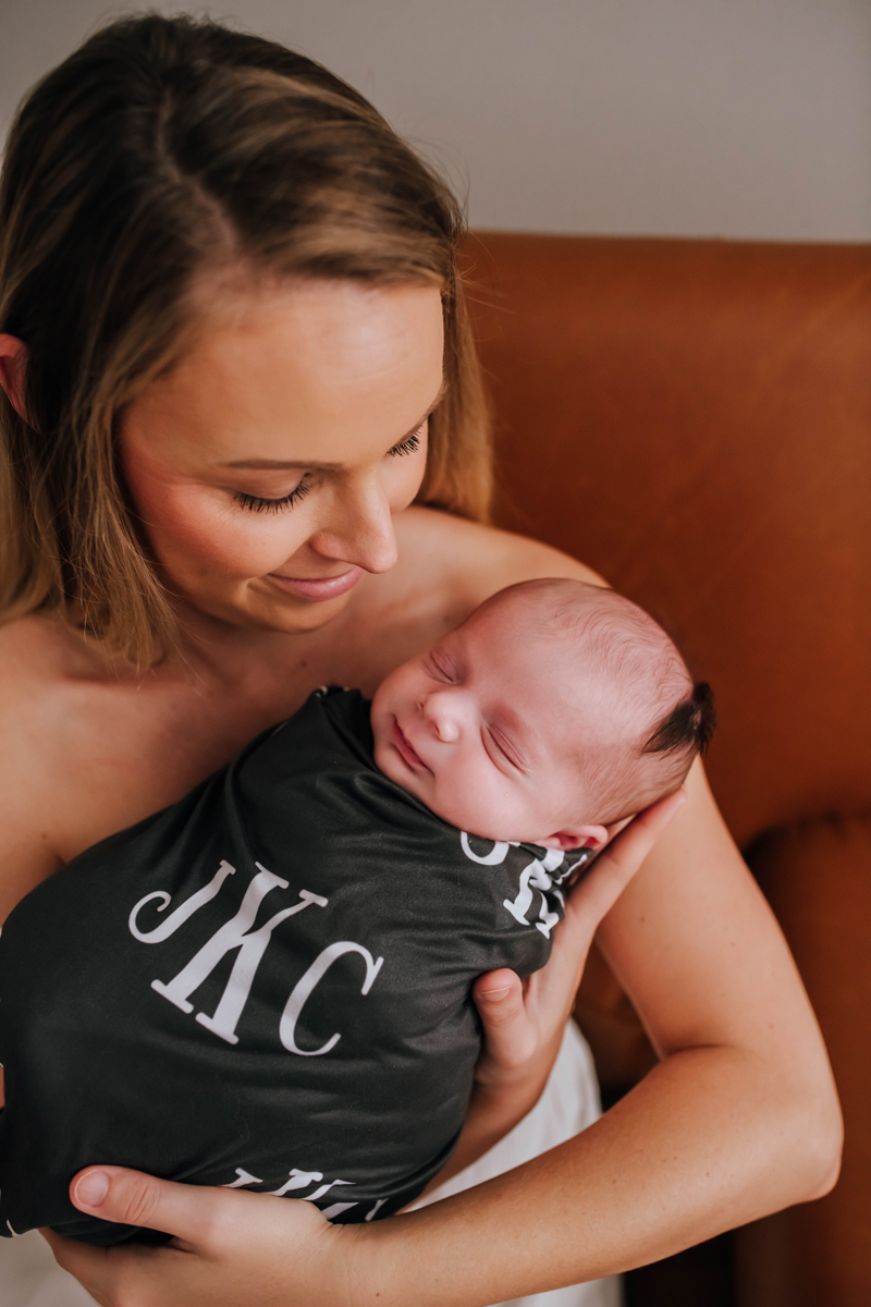 newborn photos at home