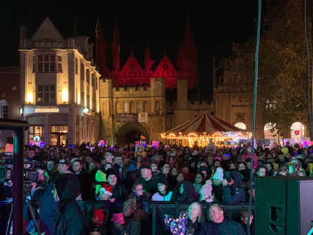 LIGHTS SWITCH-ON IN CITY CENTRE