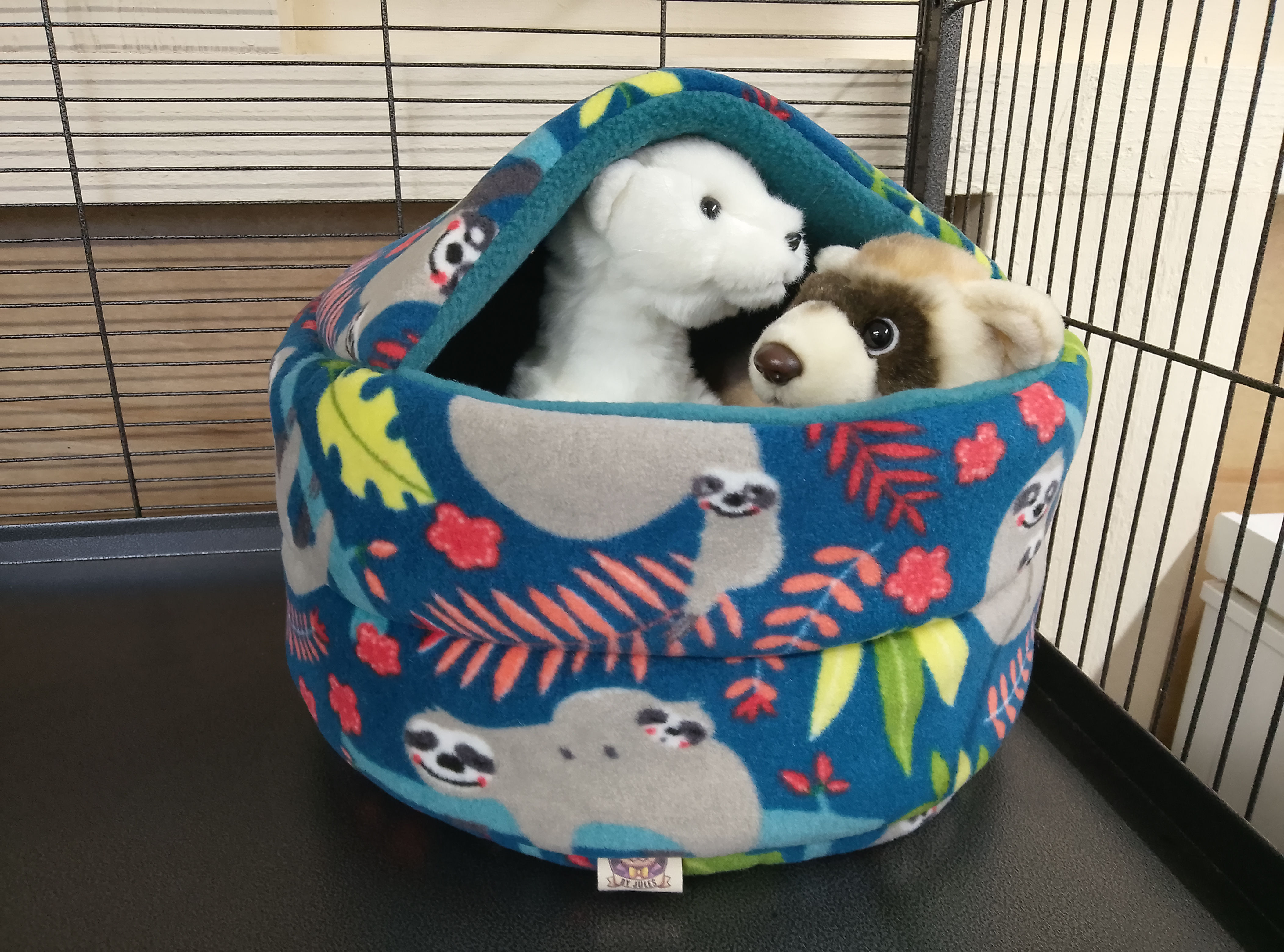 12" Covered, Padded Snuggly Bed. Cute Sloths.