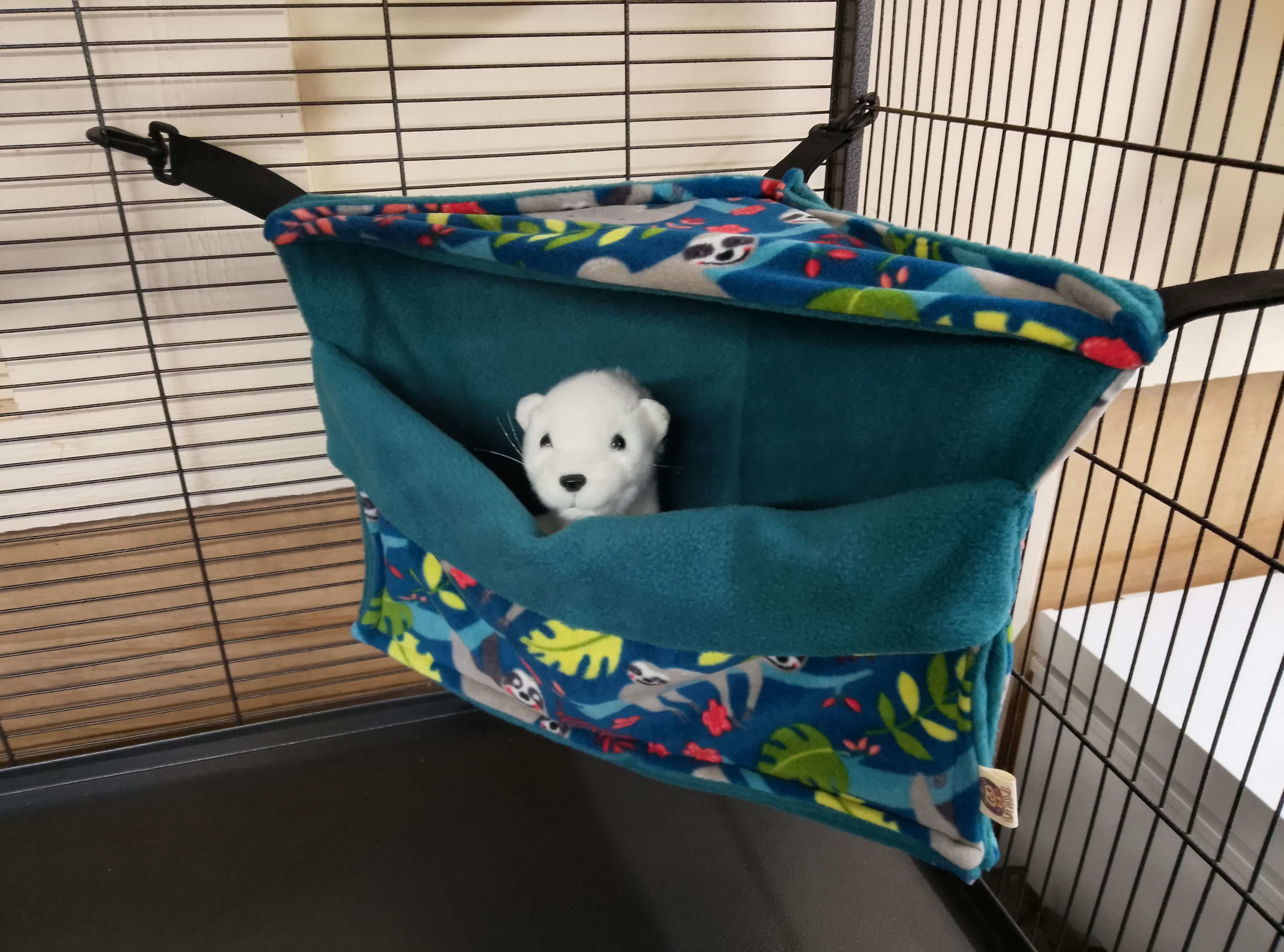 Corner Cosy Cube, Cute Sloths.