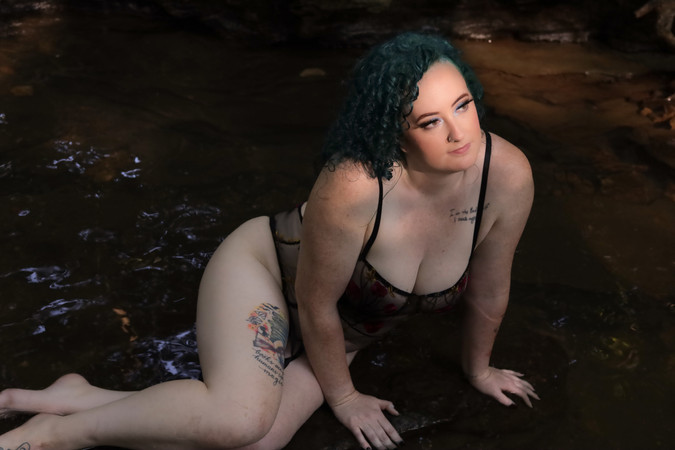 outdoor water boudoir session in Columbia, MO