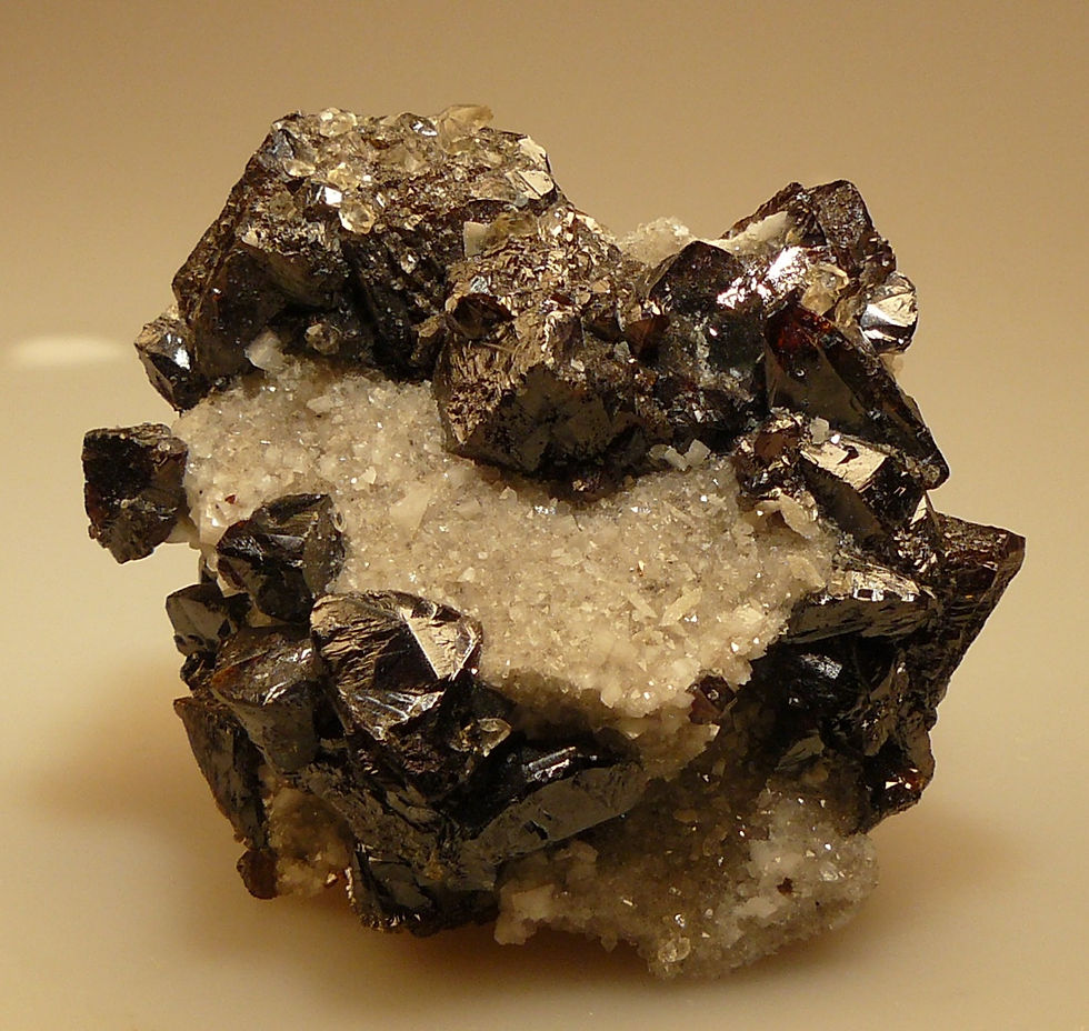 Thumbnail: Sphalerite, Calcite, Dolomite