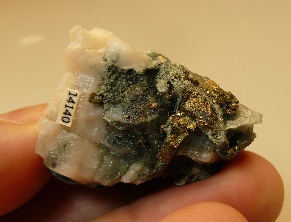 Thumbnail: Pyrite, Byssolite and Calcite