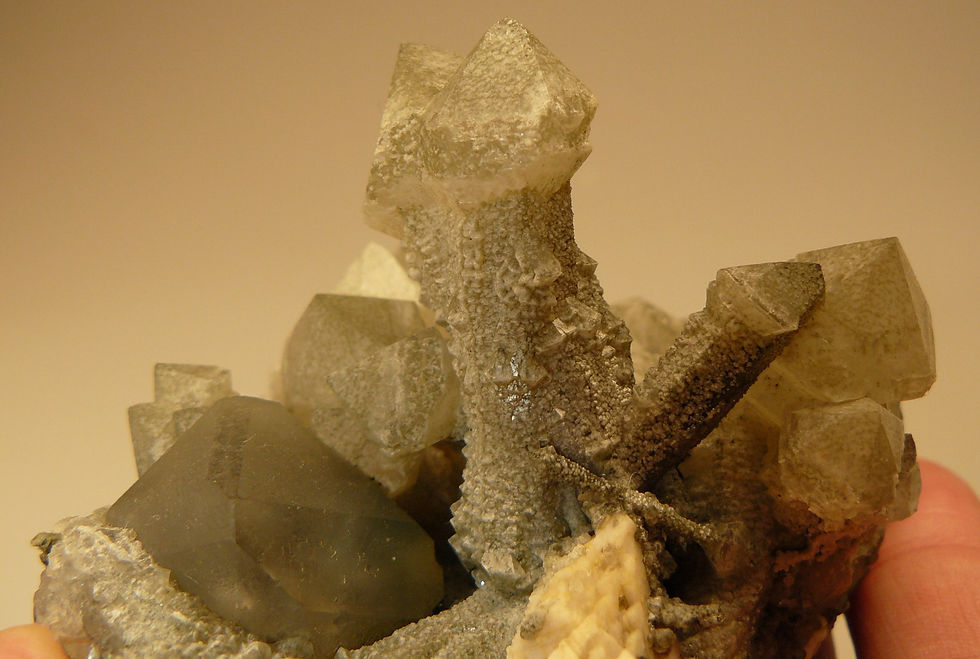 Thumbnail: Quartz, Fluorite, Dolomite