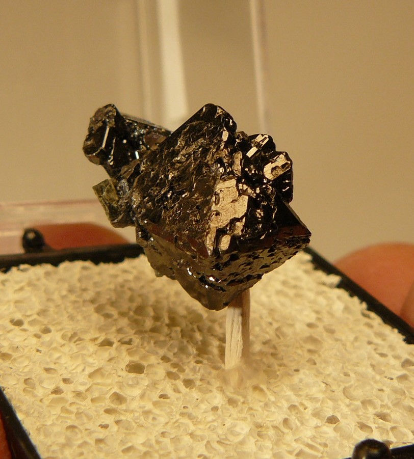 Thumbnail: Magnetite
