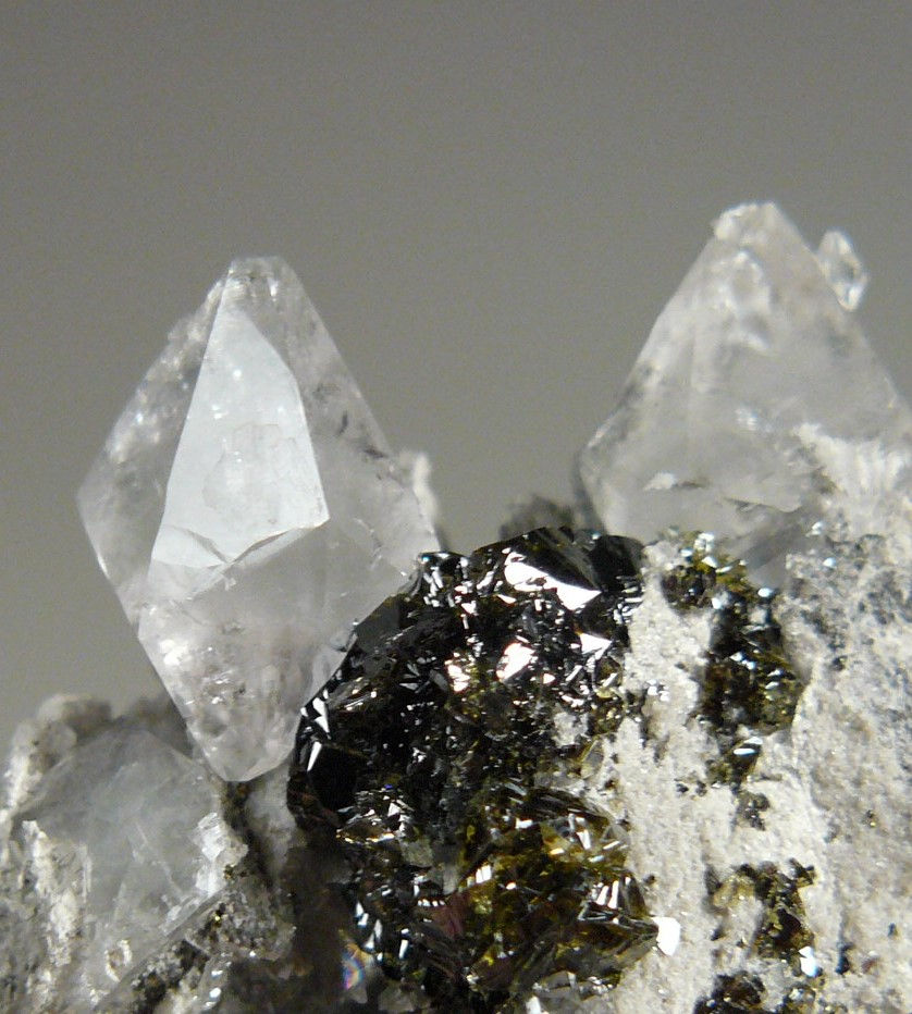 Thumbnail: Calcite on Sphalerite