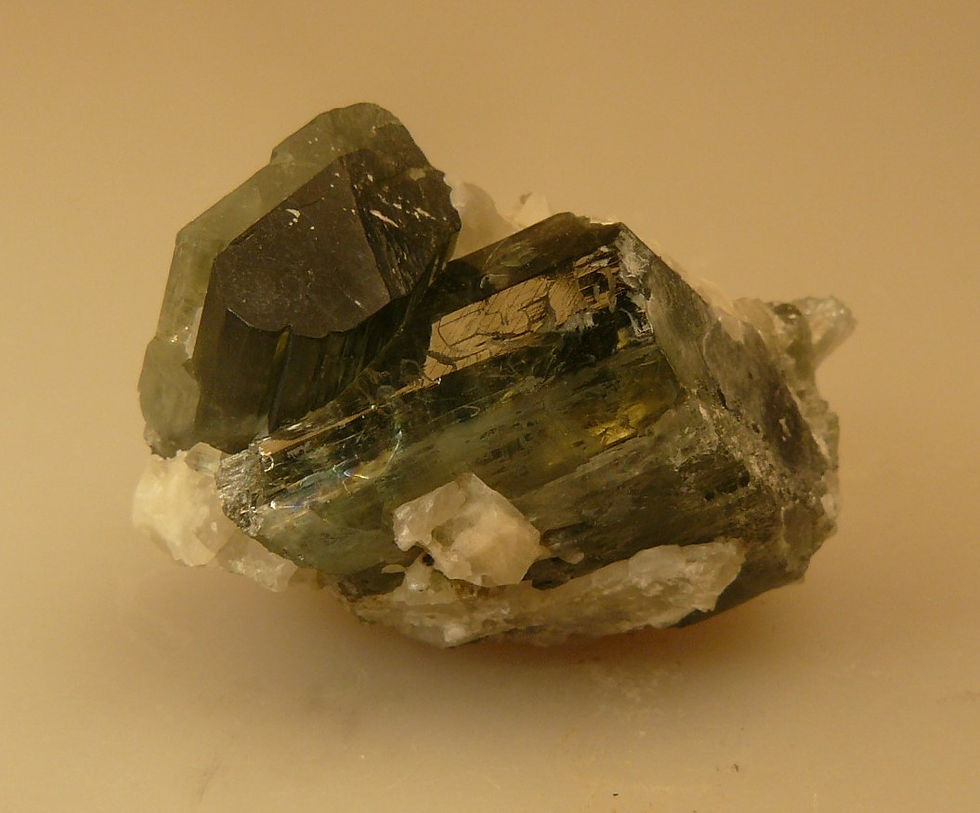 Thumbnail: Tremolite in Calcite