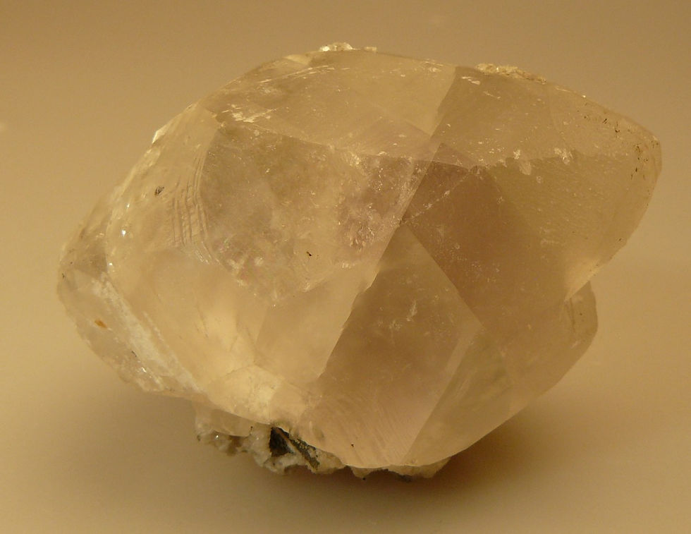 Thumbnail: Calcite and Heulandite