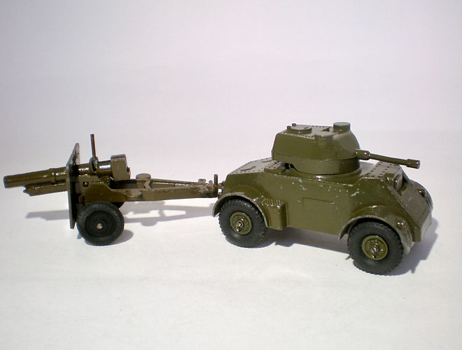 Benbros Qualitoys Armoured Car & Gun
