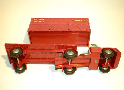 Budgie No.252 British Railways Container Transporter
