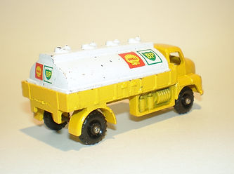 Budgie Miniatures No.52 Shell BP Tanker