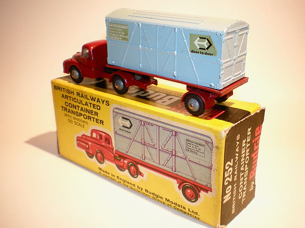 Budgie No.252 BR Articulated Container Transporter