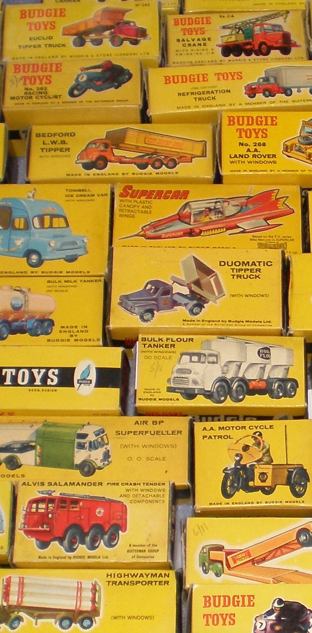 Vintage Budgie Toys 316 Overhead Maintenance Truck diecast toy