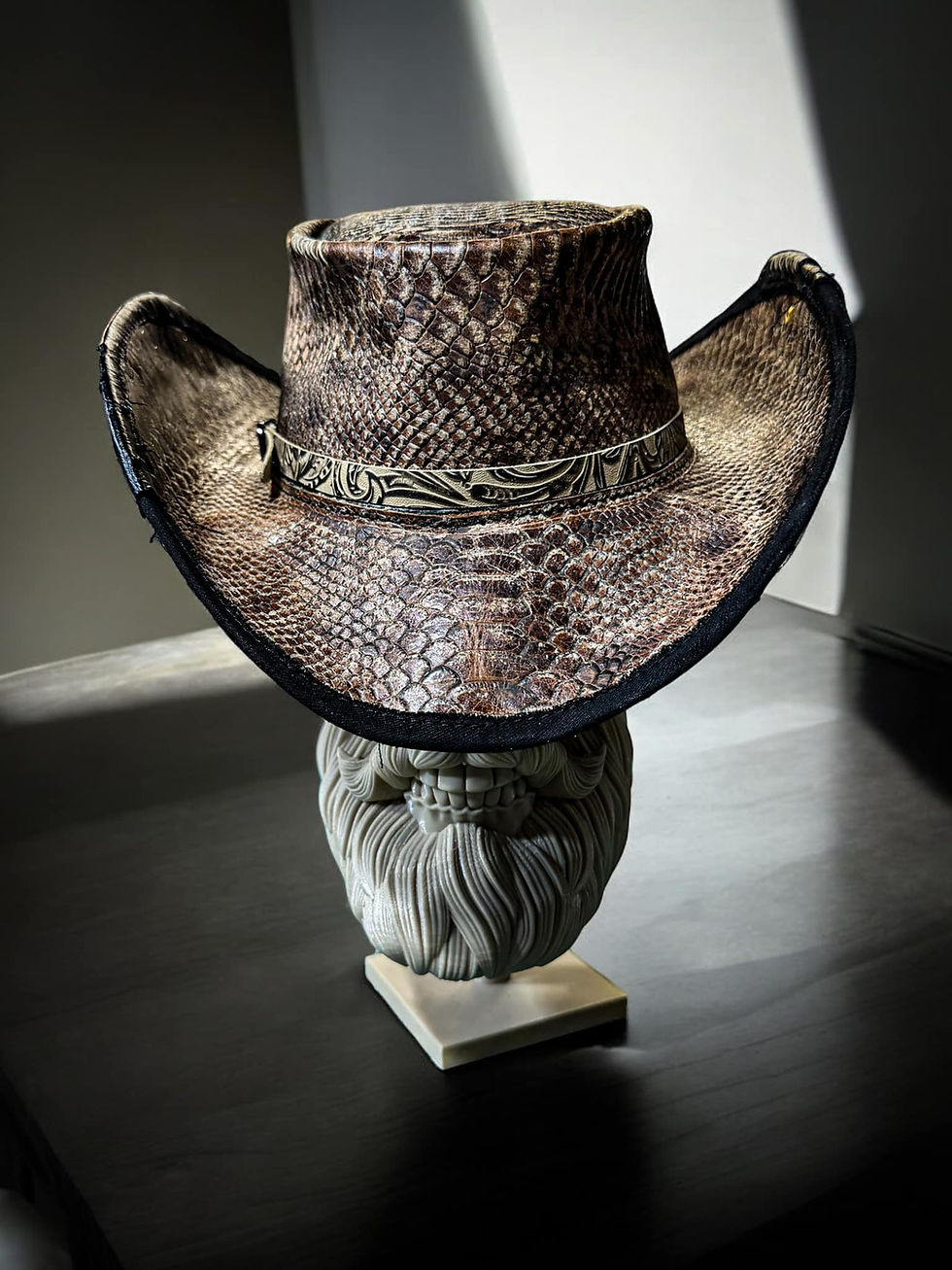 Thumbnail: Snake Cowboy Hat