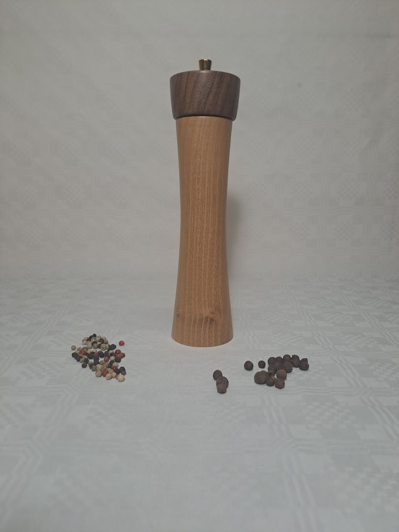 Pfeffermühle Robinie - Nussbaum