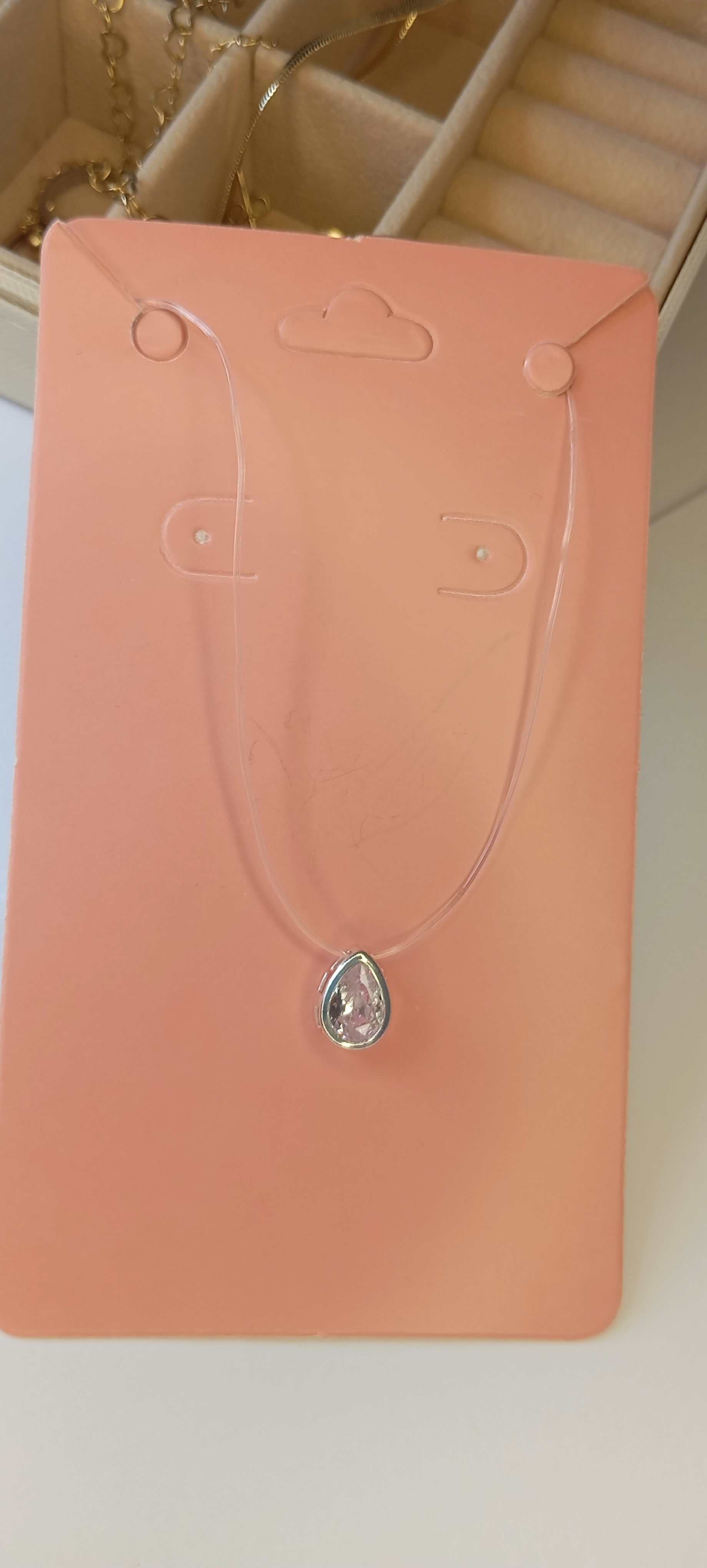 Colar Nylon com ponto de luz Formato Gota